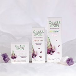 Nacomi Glass skin