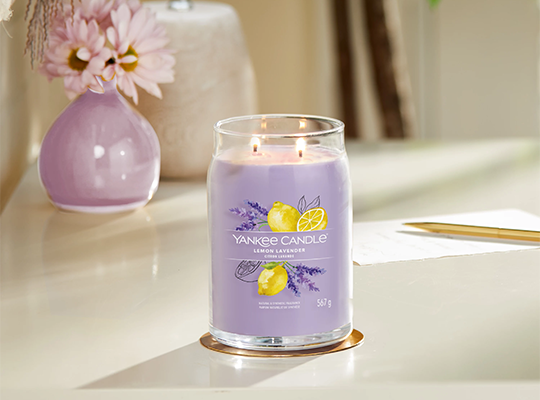 Yankee Candle Signature