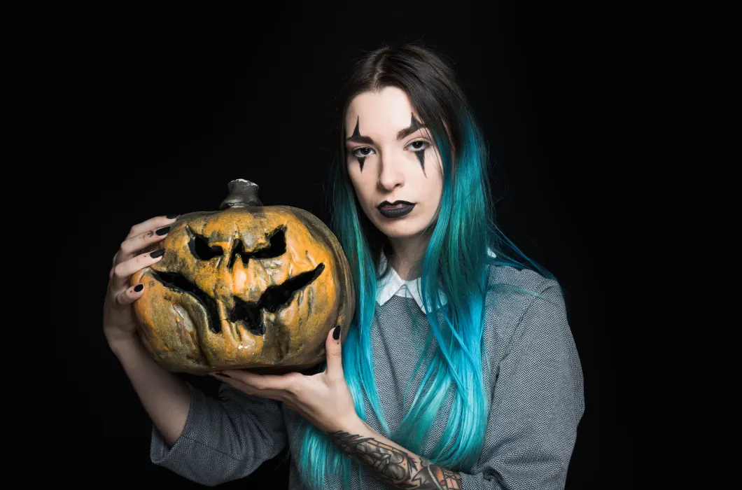 Makijaż na Halloween – jak wykonać efektowny i upiorny make-up?