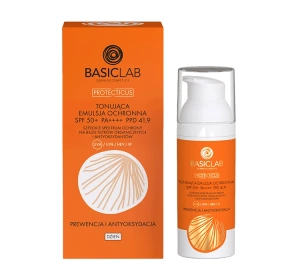 BasicLab Protecticus tonująca emulsja ochronna SPF 50 Prewencja i Antyoksydacja 50 ml